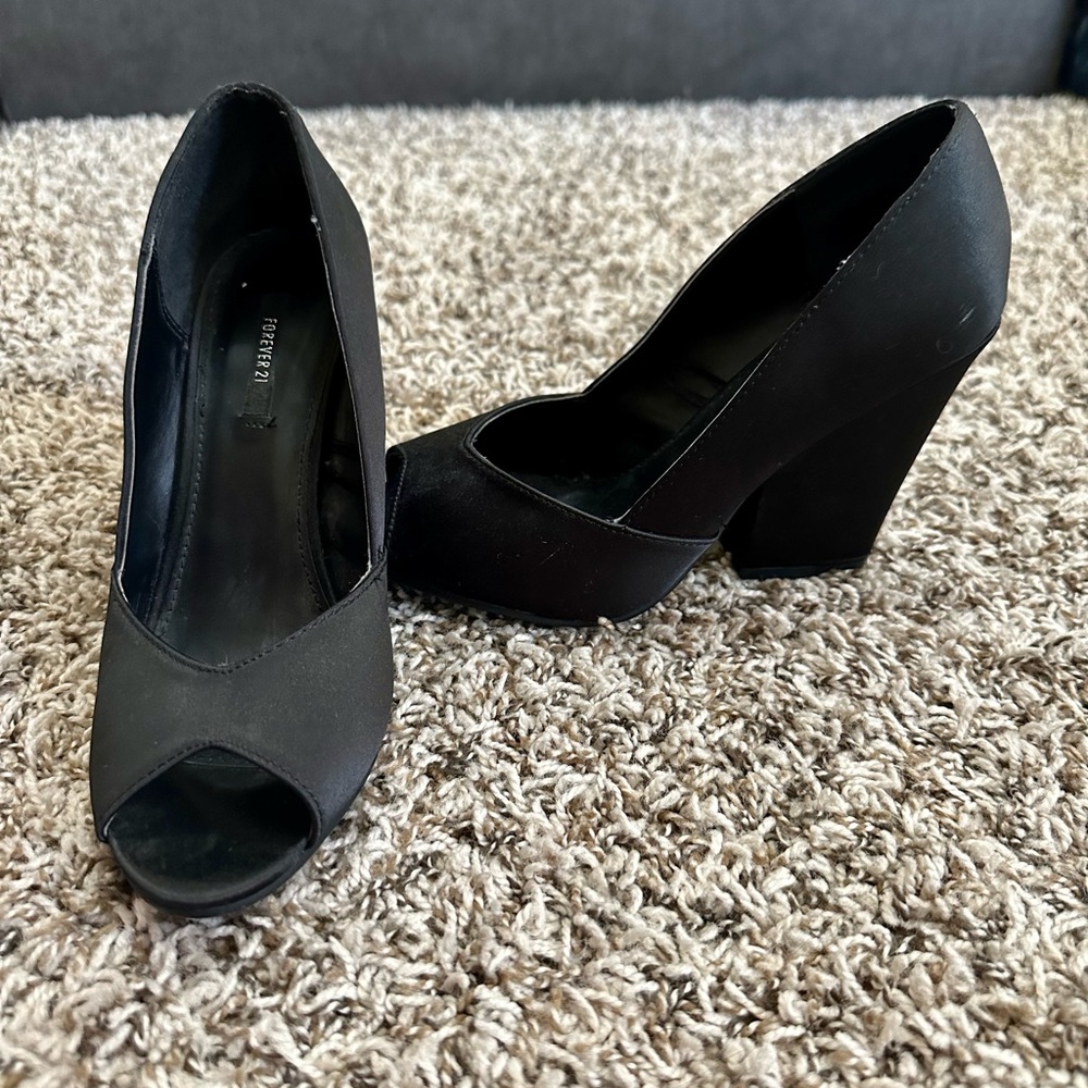 Like New  Forever 21 Heels